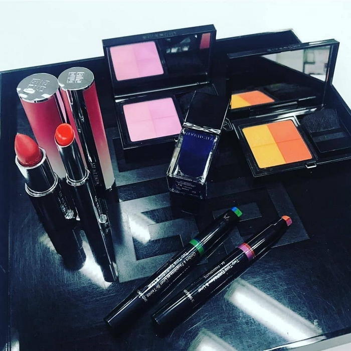 甜美系列来啦今日份美妆穿搭,2021秋冬潮流穿搭美少女