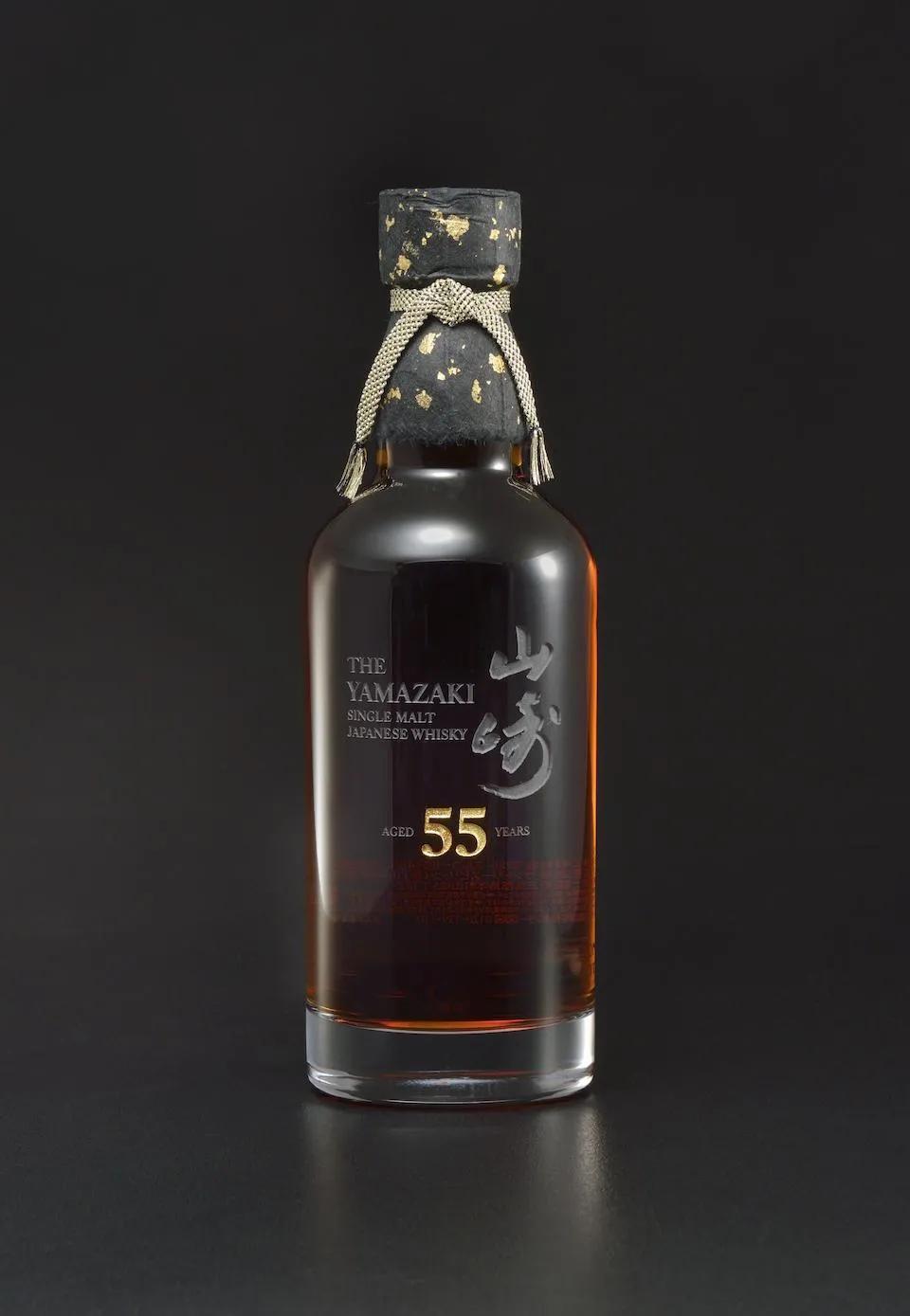 山崎55年全球首次拍卖打破单瓶日威拍卖世界纪录