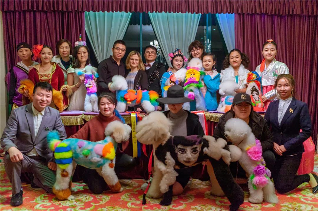 BlingBlink宠物彩妆粉亮相2021CPF广州国际宠博会