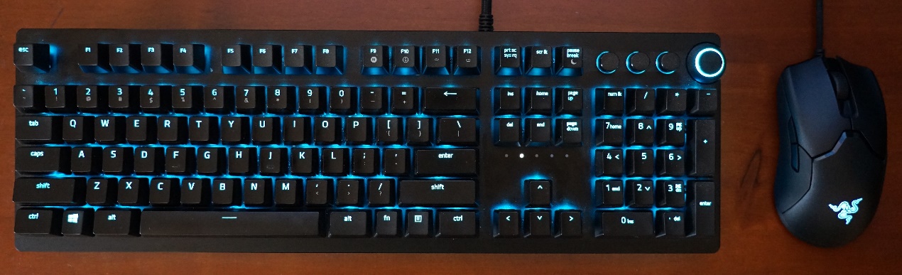 70g的电竞鼠标就是爽，用了再也回不去了——雷蛇毒蝰客观评测