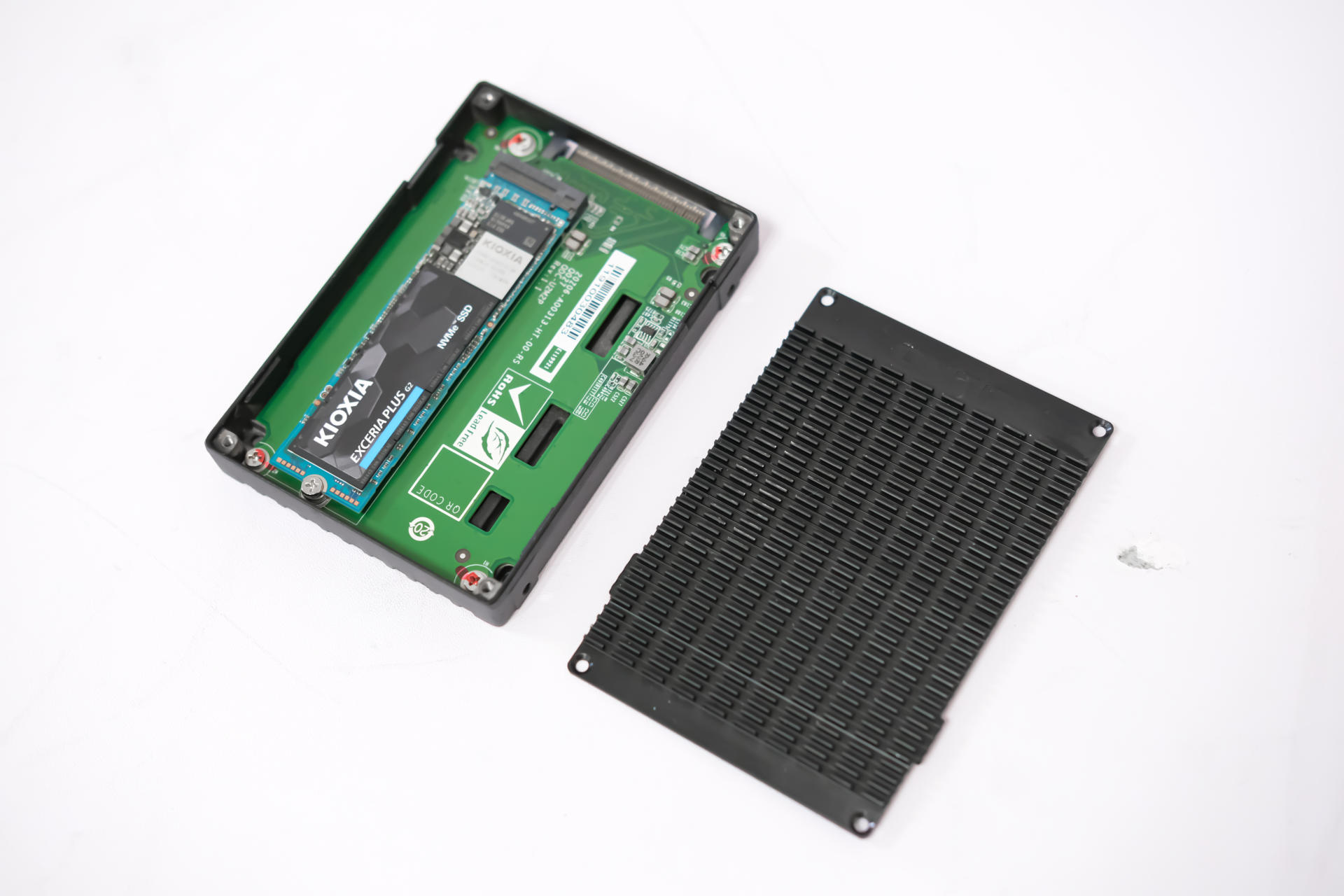 ZFS、RAIDZ欲罢不能？威联通TS-h973AX上手