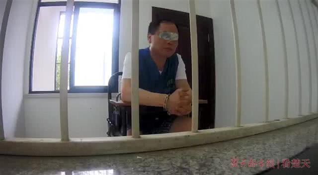 鄂州涉黑团伙肖建武视频,鄂州通缉黑势力团伙图片