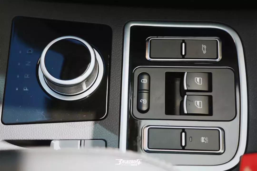 迈迈新能源汽车试驾,迈迈试驾评测视频