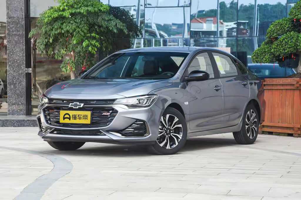 雪佛兰科鲁泽1.0t轻混试驾视频,有颜有实力测试雪佛兰科鲁泽