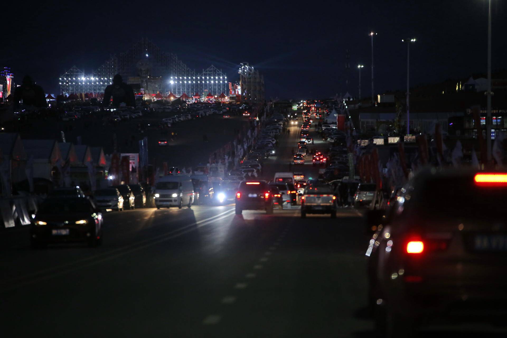 阿拉善英雄会负面新闻,阿拉善英雄会承办方回应乱象