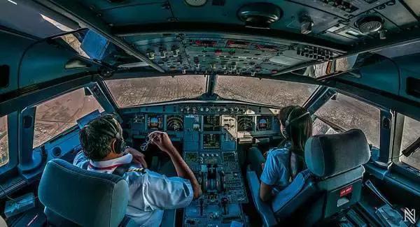 737-800客机飞控系统,一文读懂智能驾驶核心激光雷达