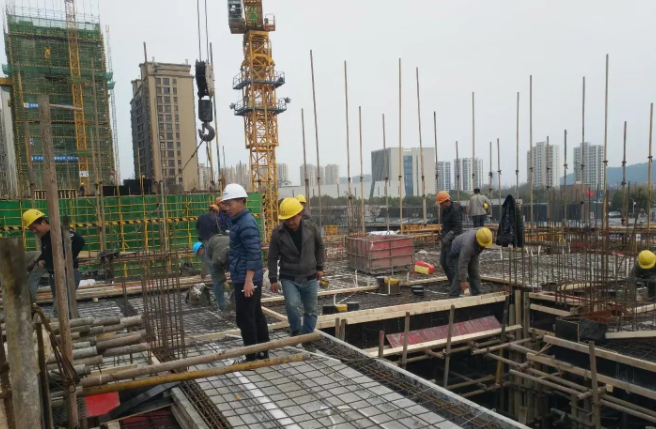 建筑工人转行做什么比较好,工地转行最佳出路