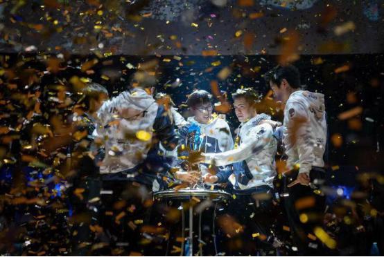 上海alienware外星人官方旗舰店,上海外星人旗舰店五角场