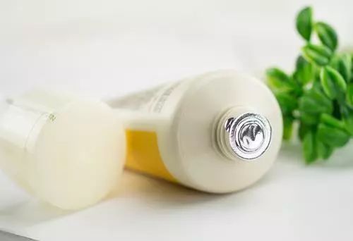 skill护肤品怎么辨别真假,后的小样护肤品怎么辨别真假