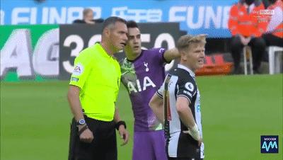 韩国一哥“晃过”新冠结果被一位活雷锋抢了风头