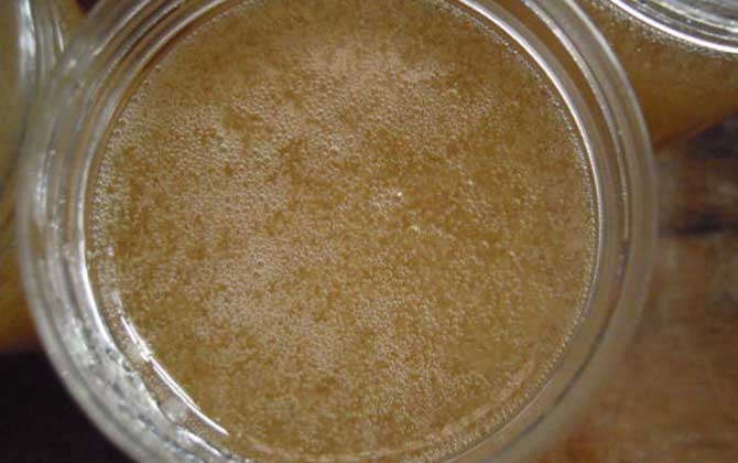 多吃蜂蜜有什么危害,蜂蜜吃多了会怎么样呢