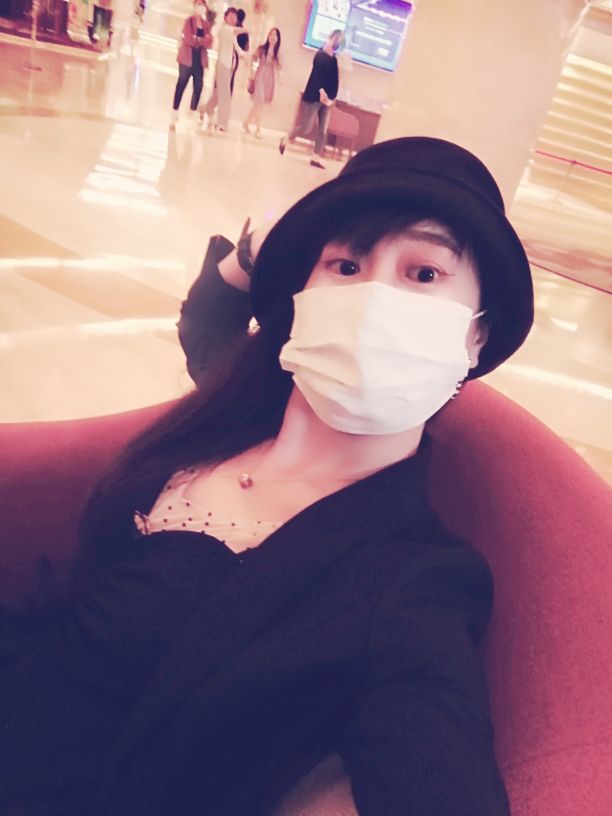 女生背什么牌子包包,三十多岁女人背什么牌子包包