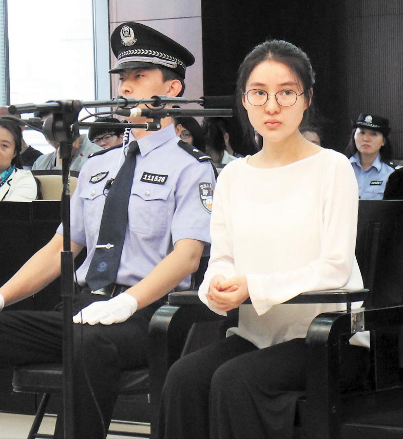 吐槽网红小潘潘,网红小潘潘和原版对比