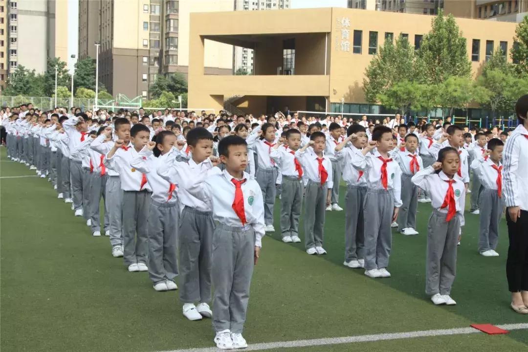 传红色精神承家国情怀,传红色精神做有志少年征文