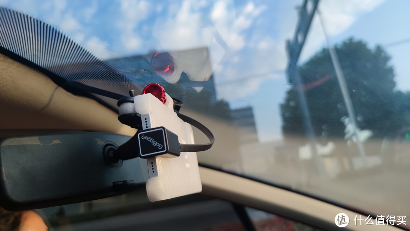 废旧手机改行车记录仪弊端,旧手机改行车记录仪和倒车影像