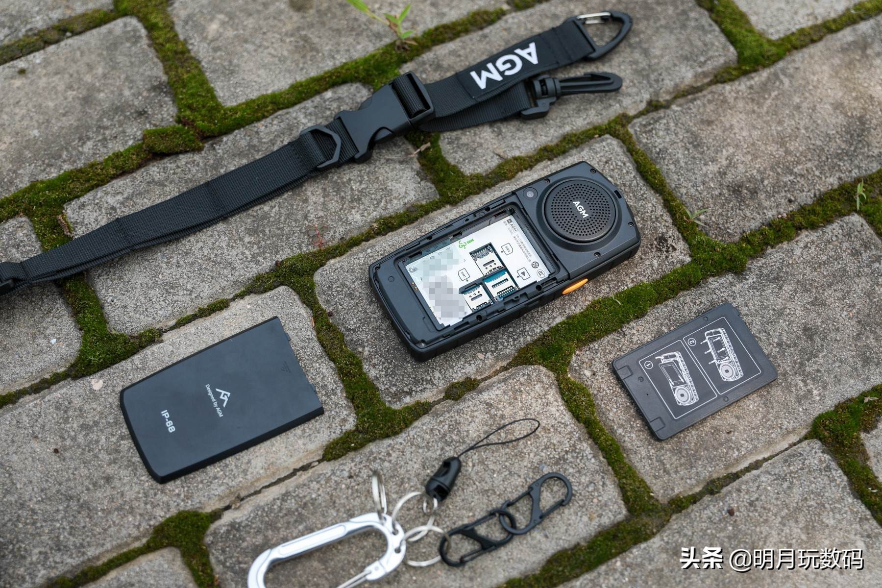 能扫码聊微信的功能机,可以聊微信刷抖音打电话的手机