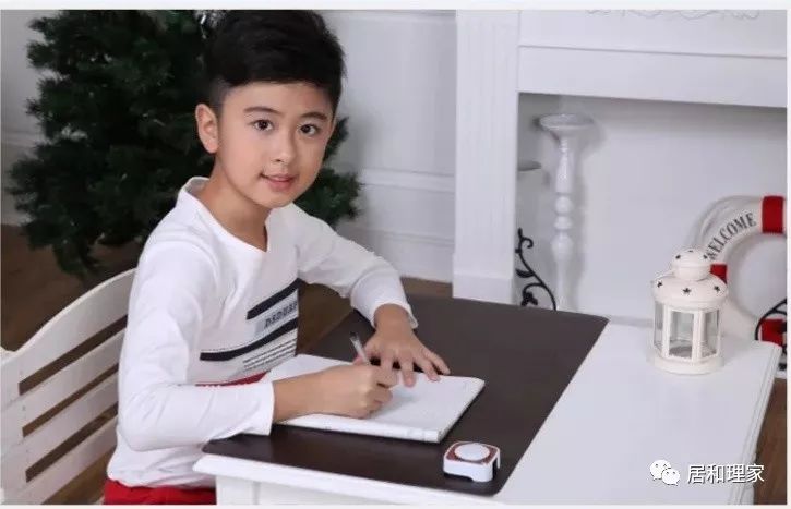 做作业玩电脑冻手冻脚怎么办?别告诉我,你没听说过电热桌垫!