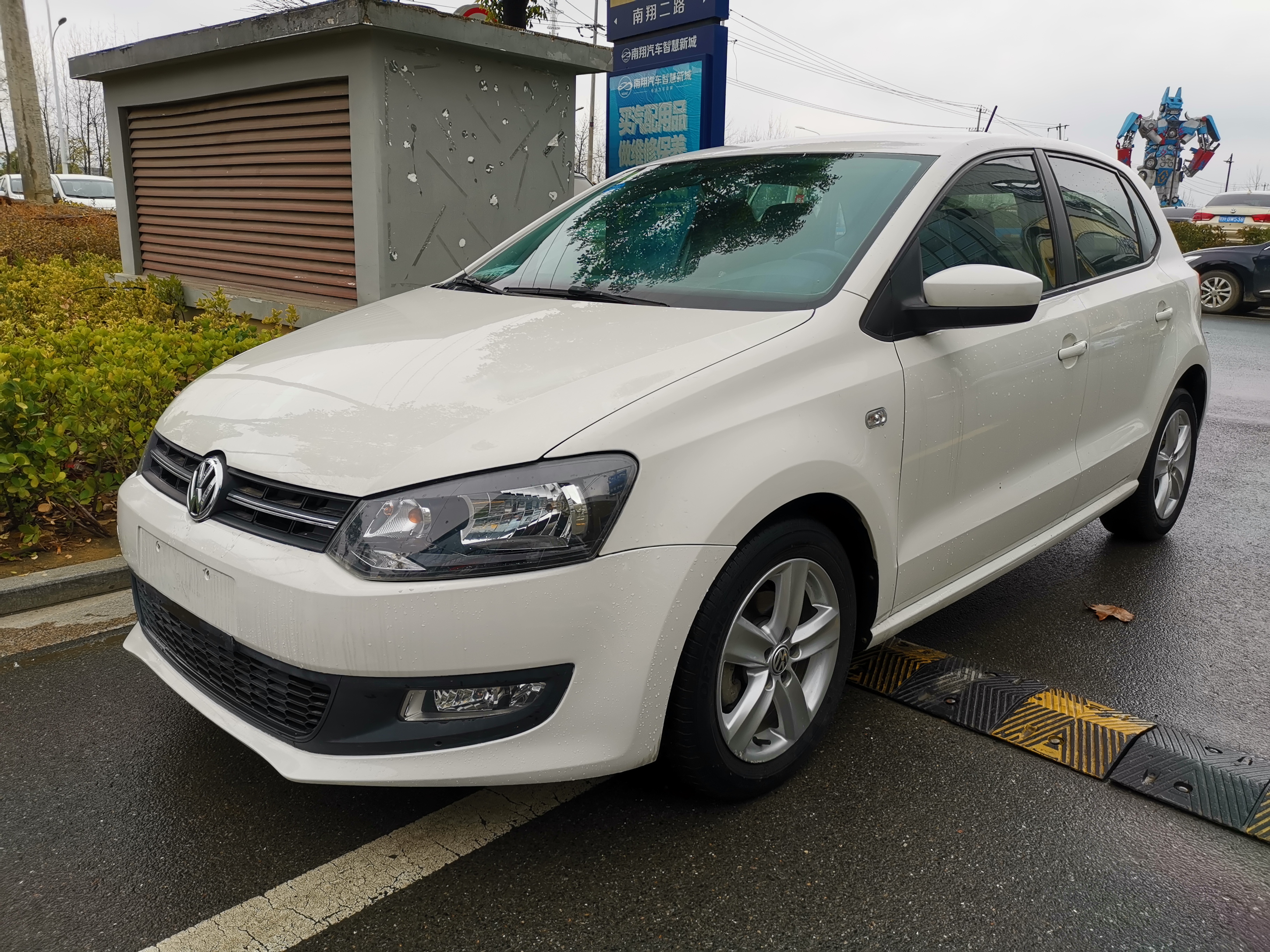 四万左右大众polo自动挡,大众polo17年自动挡售卖6万元贵吗