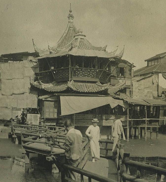 民国葫芦案：地产商与被遗弃的可怜女子同居，两人都被判刑三个月