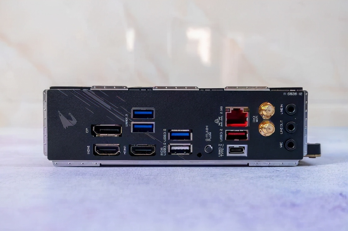 技嘉b550iaoruspro主板电池在哪,技嘉的b550iaorusproax