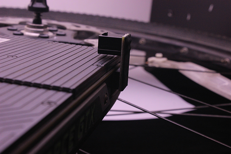 台式大机箱改小机箱,显卡大了怎么装小机箱