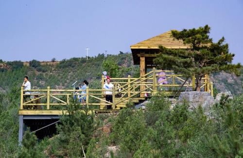 张家口八角台栈道入口,张家口八角台观景图