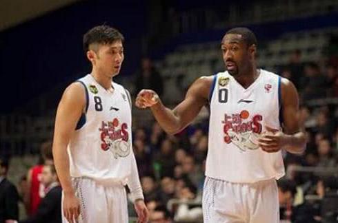 阿里纳斯历史最强球员,阿里纳斯85年老球员