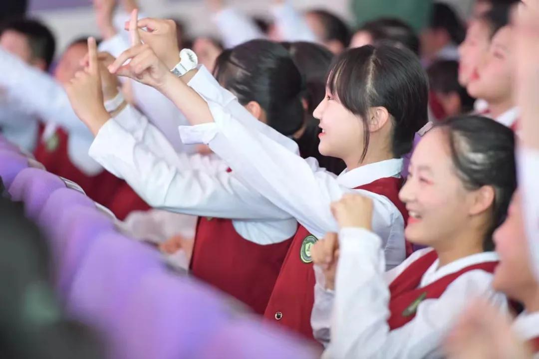 左手国学，右手英语，中杉学校真不一般