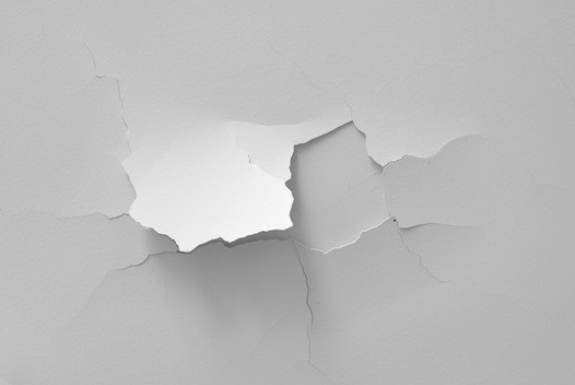 乳胶漆墙面开裂可以直接贴墙布吗,乳胶漆墙面开裂如何修补视频