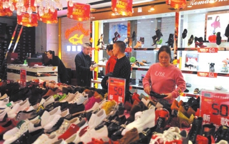 扎根成都20余载，来听荷花池老板讲述真实生活