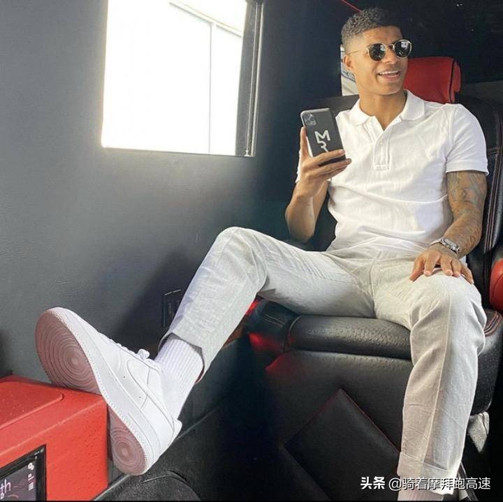 球场的战士,球场上的战士