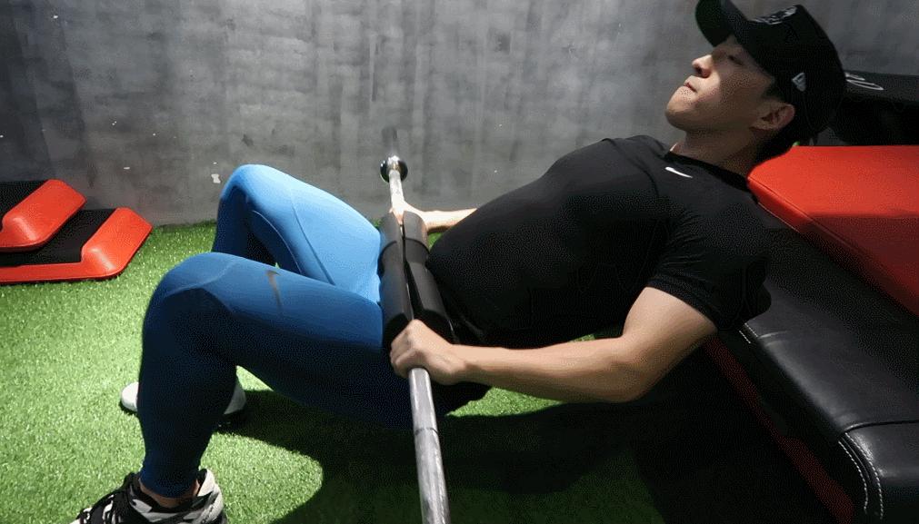 正确深蹲锻炼法锻炼臀肌,如何激活臀部肌肉比深蹲更有效