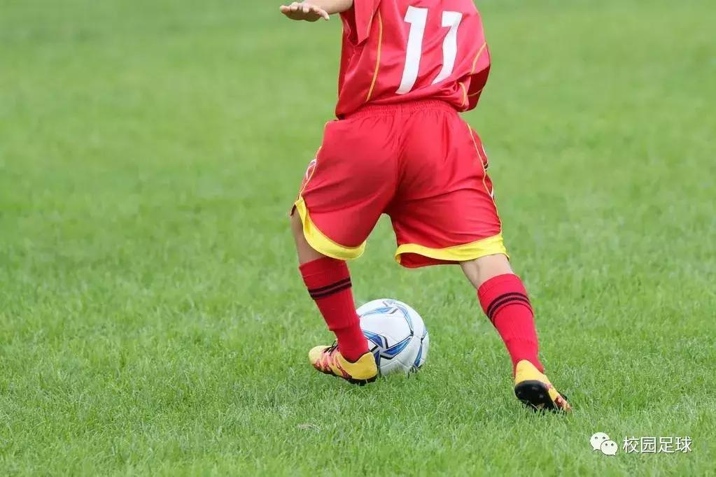 踢球耽误学习,小孩爱踢球影响到学习怎么办