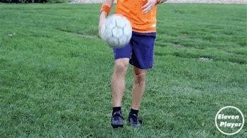 足球颠球多久可以颠倒10个,颠球的几个要素