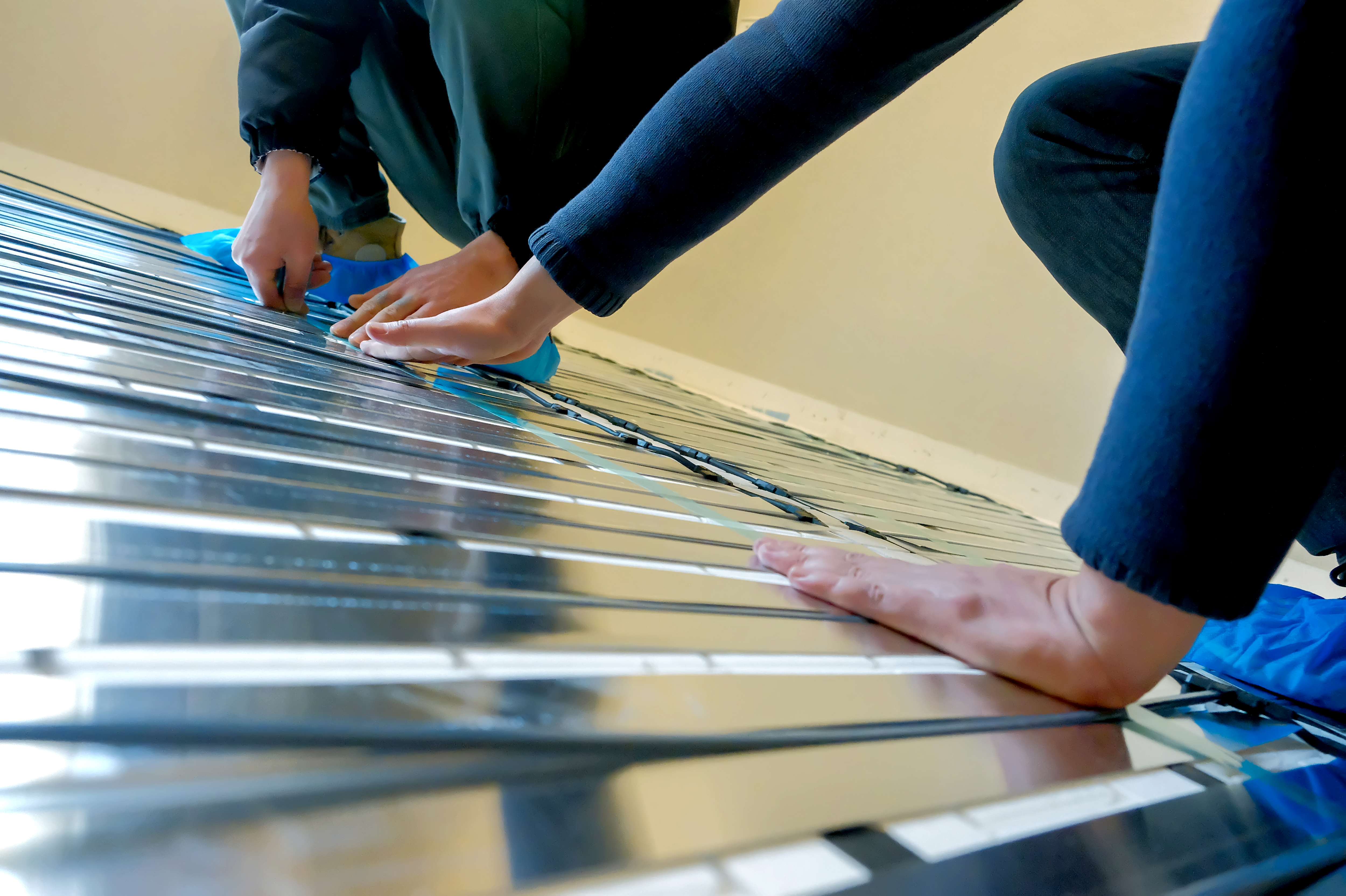 常规地暖不适合铺装的情况云墨绿能石墨烯地暖一招搞定