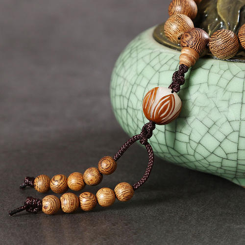 你戴的饰品暴露出你的性格,佩戴手串你觉得丢人吗