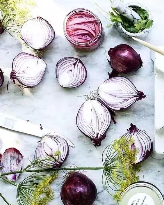 窗帘脏怎么办,窗帘底部脏了怎么清洗