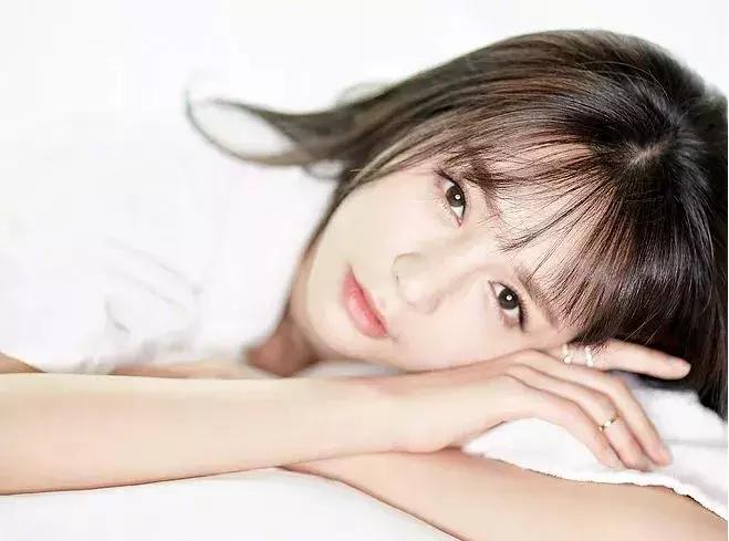 韩国小灯泡美白精华怎么样,韩国小灯泡精华真的能变白吗