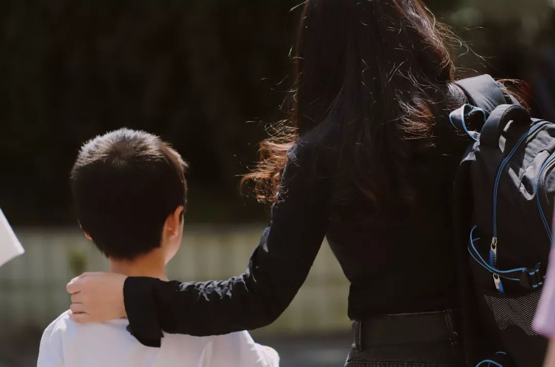 点赞！曾经受人资助的她如今接过了“爱心接力棒”