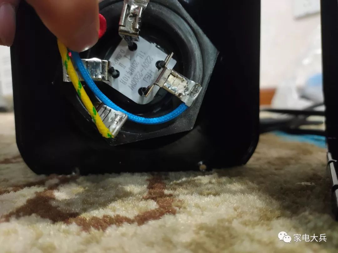 格力美的先锋油汀,格力艾美特取暖器测评