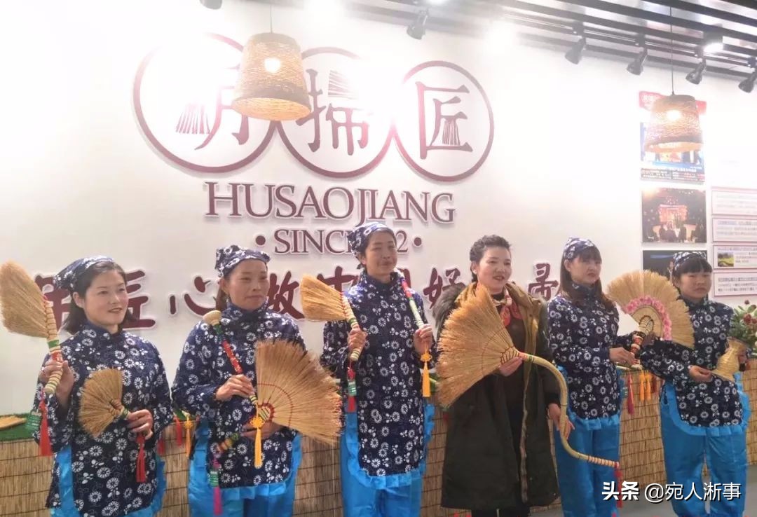 农村扫把价格,山东一村庄卖扫帚年产超值5千万