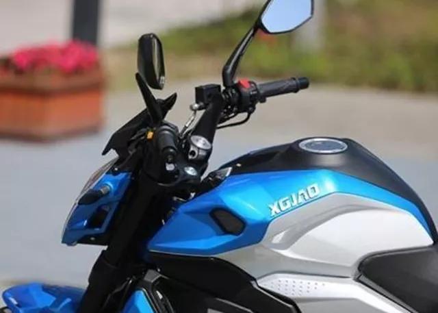 国产新感觉运动街车，功率23.5加速8.4秒，极速164配ABS系统