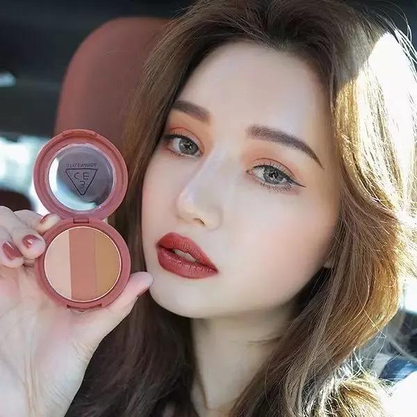 眼影的正确化妆步骤,眼影化妆的正确步骤初学者