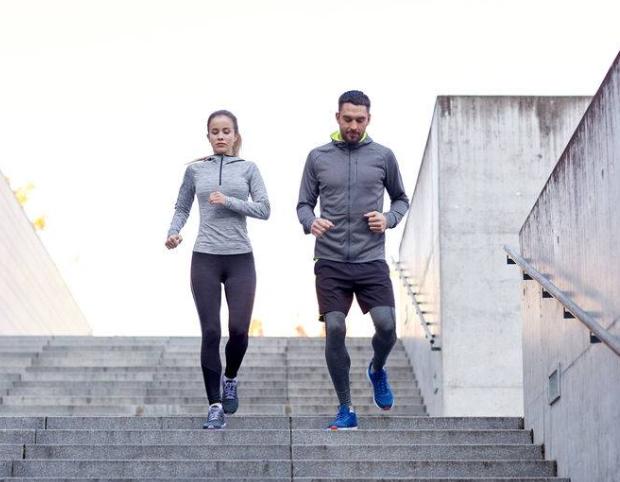 哪些行为容易损伤膝关节,5个行为正在毁掉你的膝盖