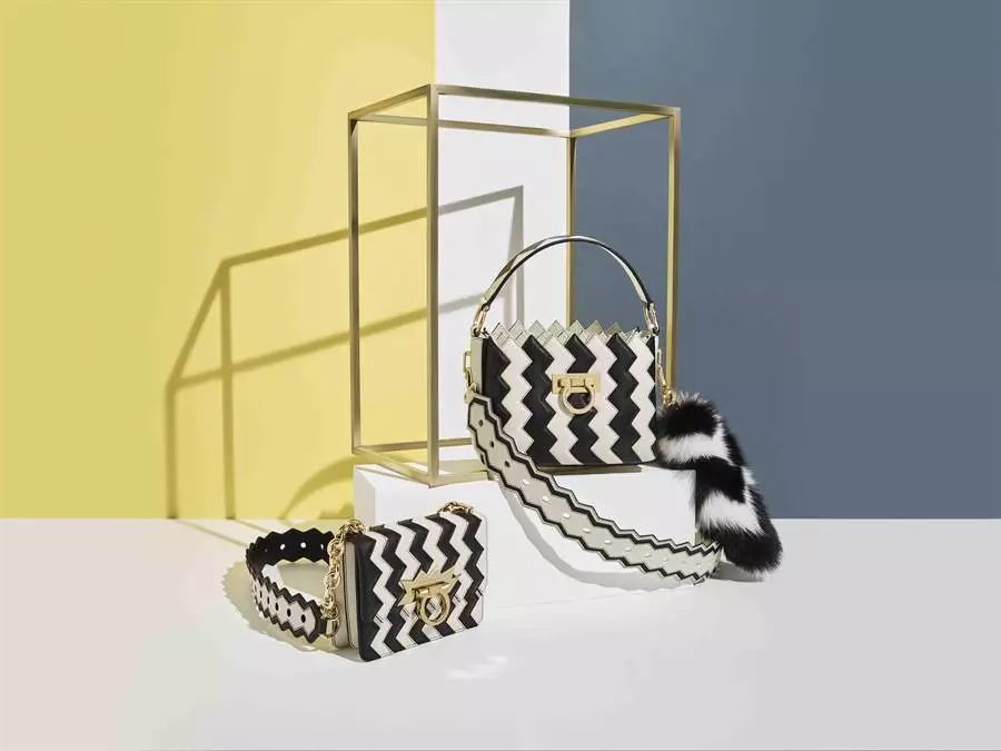 林允纪梵希代言,林允菲拉格慕香水