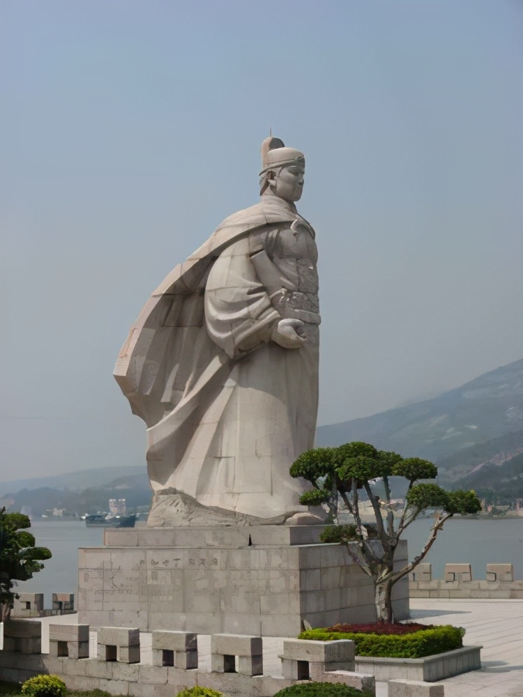 郑和下西洋中郑和的精神是什么,郑和下西洋中的郑和是什么人物