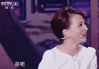 董卿从开始到结束春晚回顾,董卿退出央视后现在做什么呢