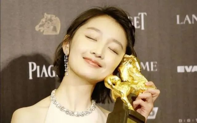 周冬雨成长史完整视频,周冬雨三金影后电视剧演技