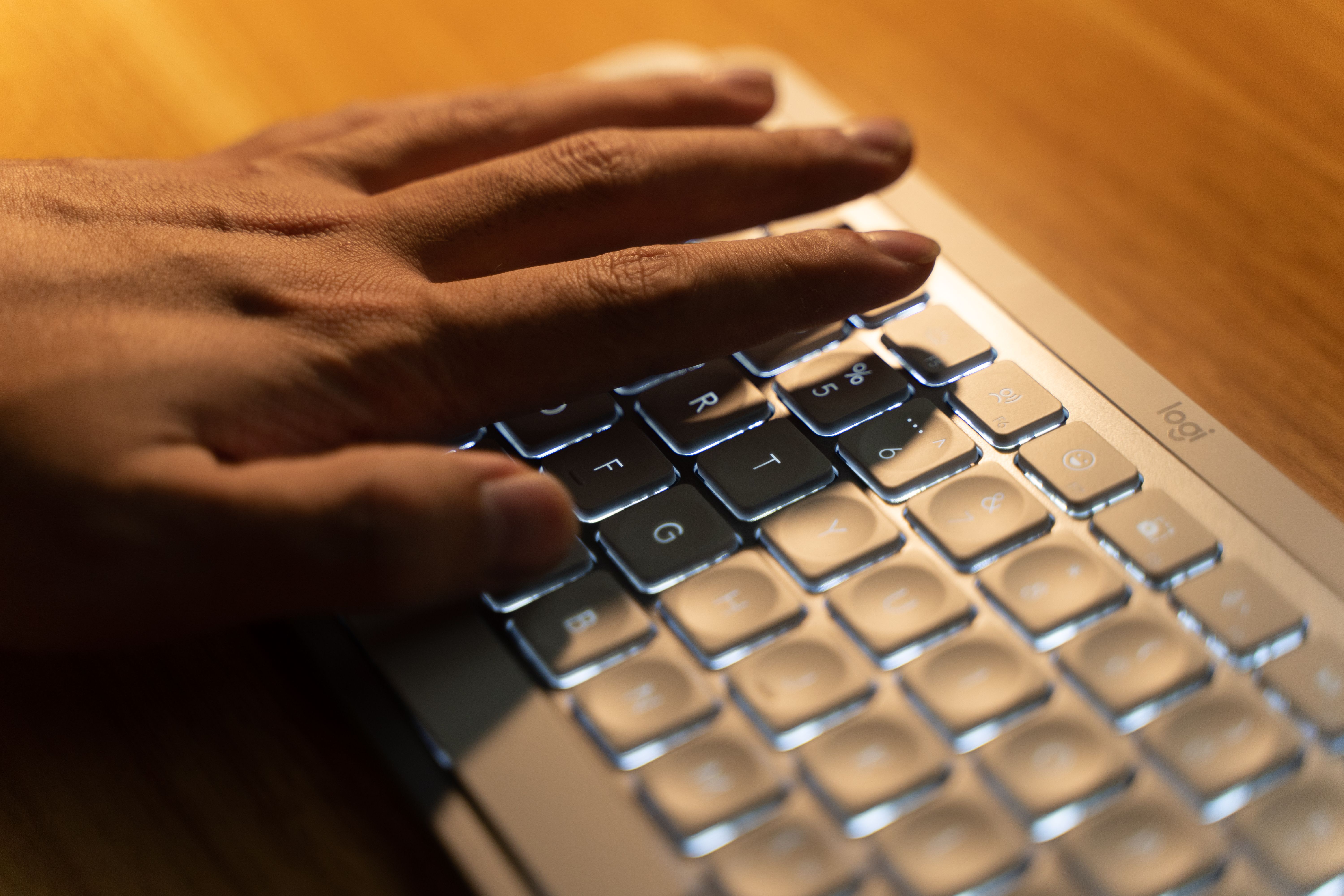 罗技mxkeys功能介绍,罗技mxkeysmini双系统吗