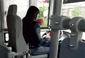 开心搞笑视频小哥哥,小哥哥搞笑视频gif